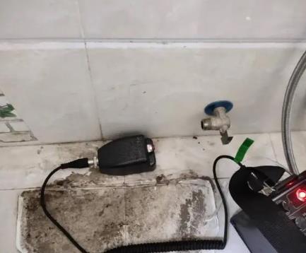 南召屋顶漏水维修公司分享下卫生间漏水的危害及解决方法